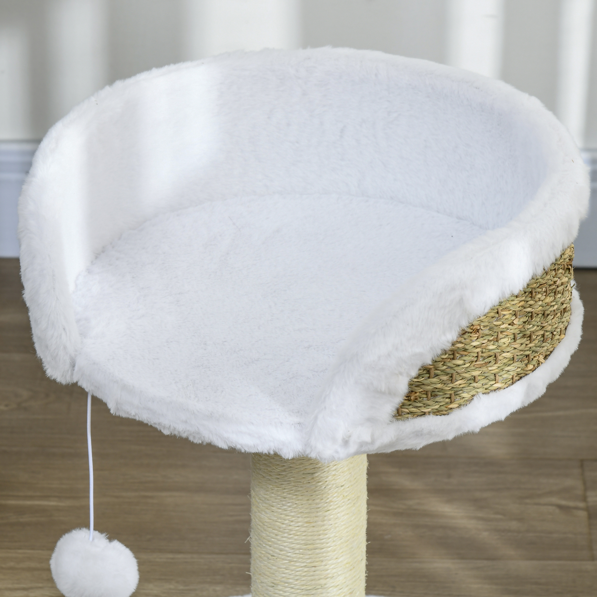 PawHut Cat Tree Tower with Scratching Posts in White